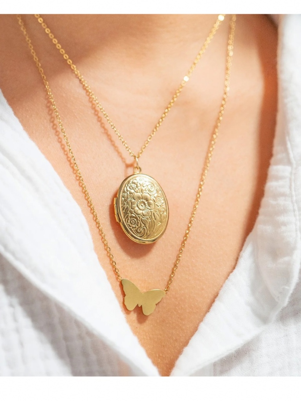 18K Gold PVD Stainless Steel Textured Oval Locket